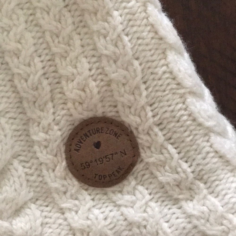 Girls Hat - Picture 3 of 4